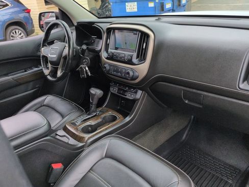 Used 2018 GMC Canyon Denali RWD image 31