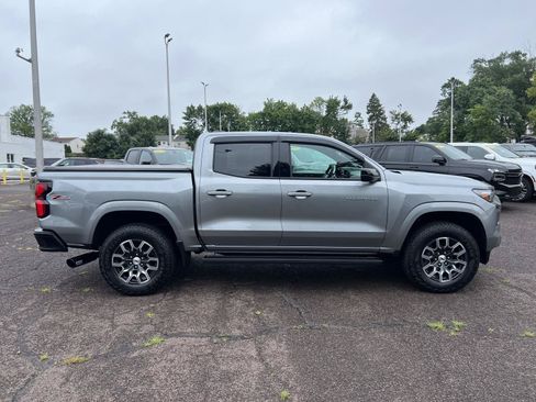 Used 2023 Chevrolet Colorado Z71 w/ Z71 Convenience Package 2 AWD/4WD image 9