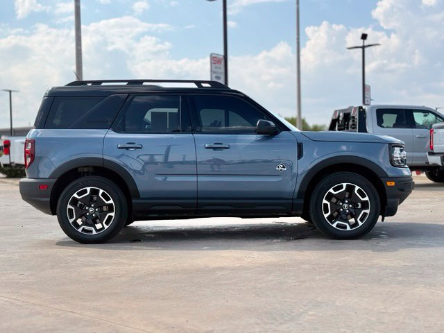 Used 2024 Ford Bronco Sport Outer Banks w/ Tech Package AWD/4WD image 8