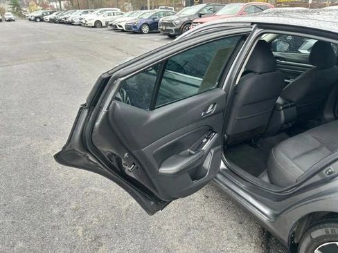 Used 2021 Nissan Altima 2.5 SV FWD image 16