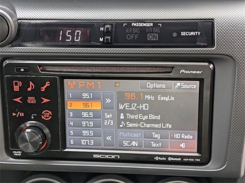 Used 2012 Scion tC Base image 16