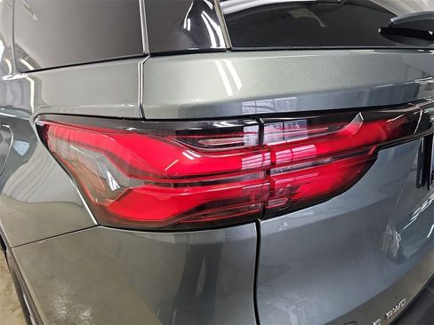 Certified 2023 Chevrolet Traverse LT image 42