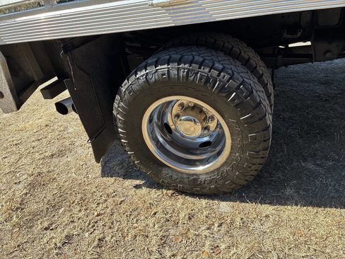 Used 2018 Ford F350 XL w/ Power Equipment Group image 12