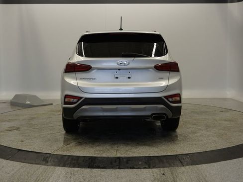 Used 2019 Hyundai Santa Fe SE image 8