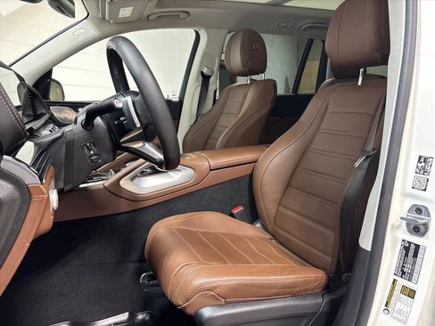 Used 2024 Mercedes-Benz GLS 450 4MATIC image 22