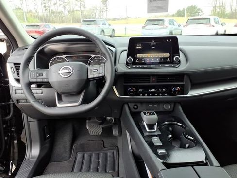 New 2026 Nissan Rogue SV FWD image 9
