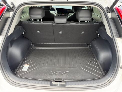 Used 2024 Kia Niro Wave w/ Wave Preserve Package FWD image 50