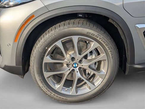 Used 2026 BMW X5 xDrive50e AWD/4WD image 10