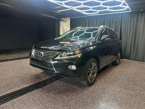 Used 2013 Lexus RX 450h AWD w/ Navigation Pkg image 3