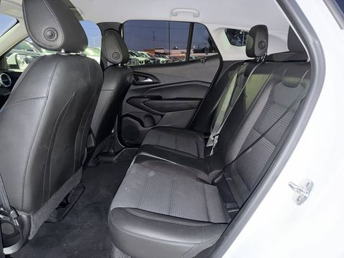 Used 2024 Chevrolet Trax LT image 24