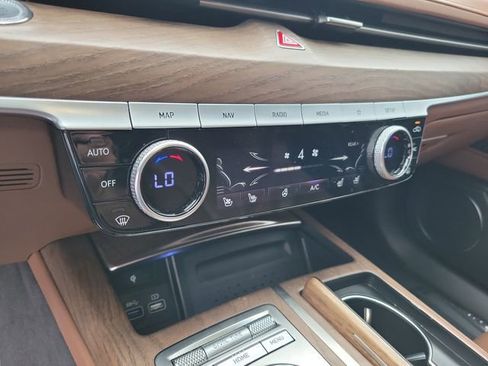Used 2022 Genesis G80 2.5T w/ Prestige Package RWD image 20