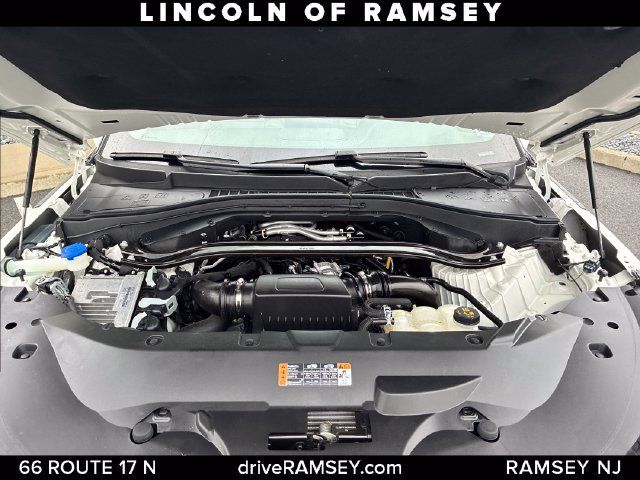 Used 2024 Lincoln Aviator Reserve w/ Equipment Group 201A AWD/4WD image 28