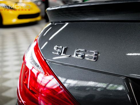 Used 2015 Mercedes-Benz SL 63 AMG image 38