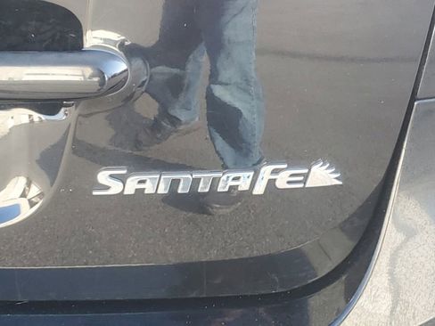 Used 2011 Hyundai Santa Fe GLS image 7