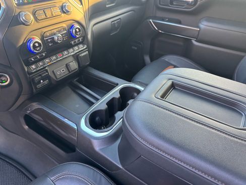 Used 2022 GMC Sierra 2500 AT4 w/ AT4 Premium Plus Package image 26