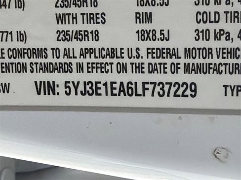 Used 2020 Tesla Model 3 Standard Range Plus image 29