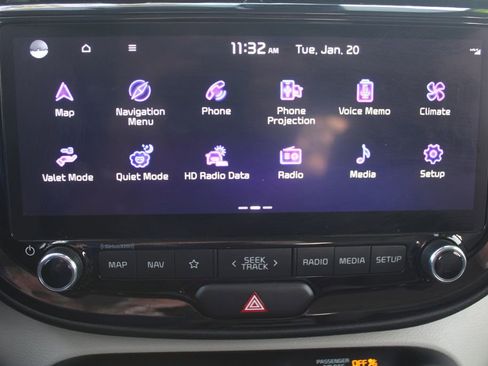 Certified 2025 Kia Soul EX image 40