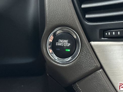 Used 2018 GMC Yukon Denali image 29