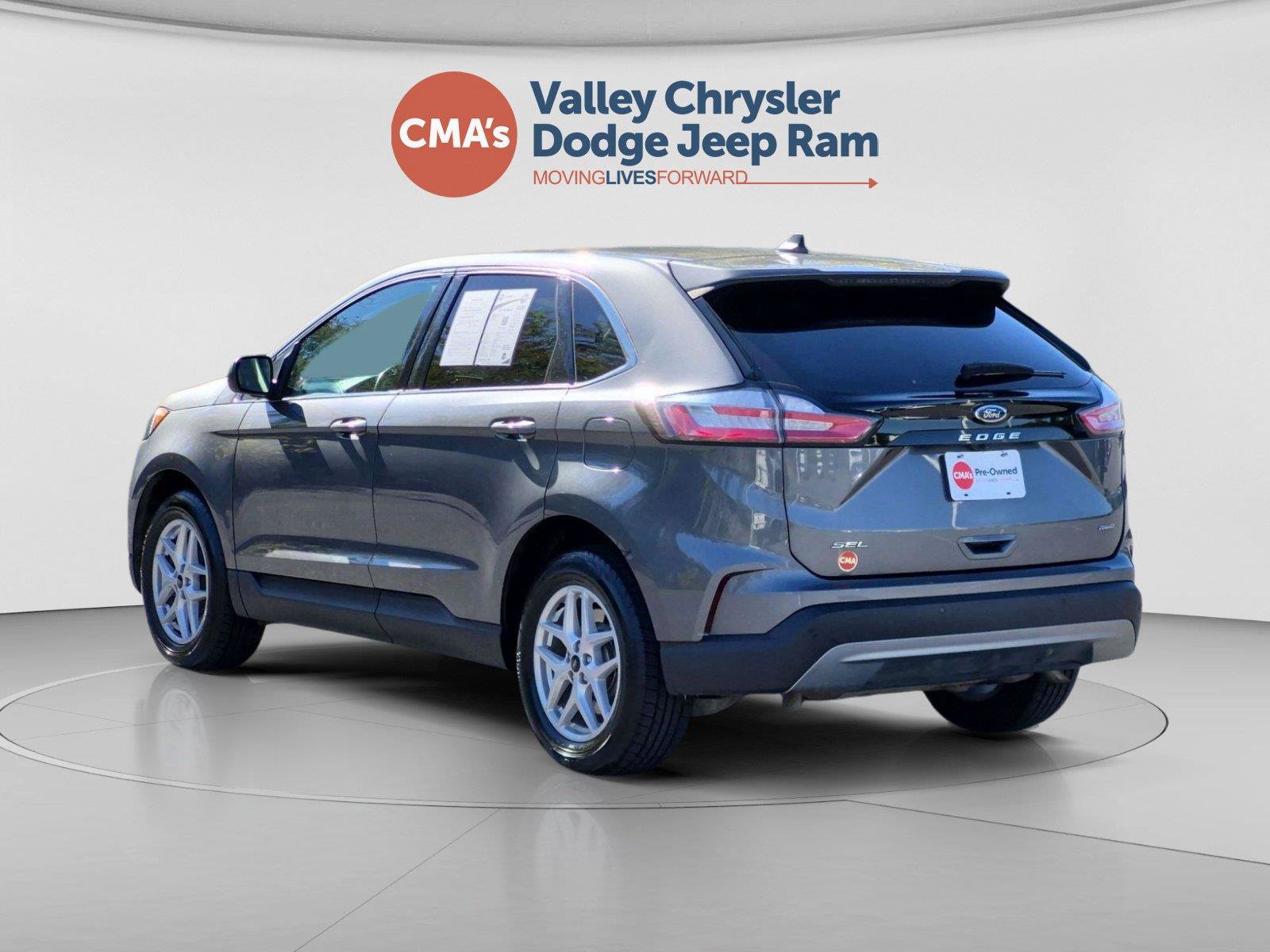 Used 2024 Ford Edge SEL AWD/4WD image 3