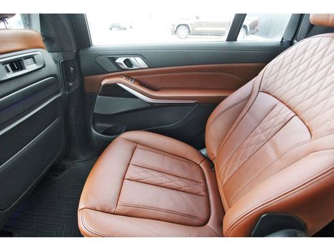 Used 2020 BMW X7 M50i AWD/4WD image 12