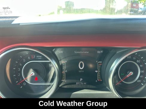 Used 2021 Jeep Gladiator Rubicon AWD/4WD image 15