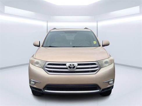 Used 2012 Toyota Highlander Limited image 8