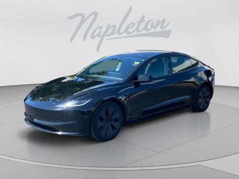 Used 2025 Tesla Model 3 RWD image 1