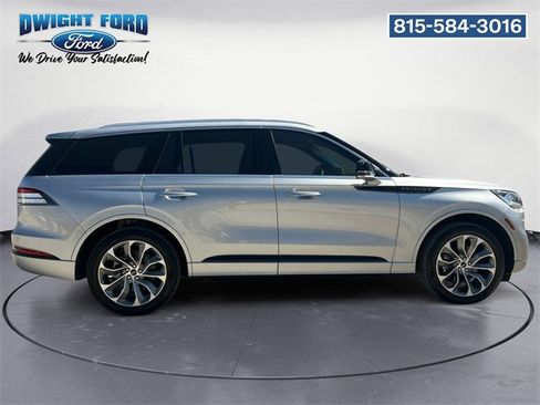 Used 2023 Lincoln Aviator Grand Touring image 6