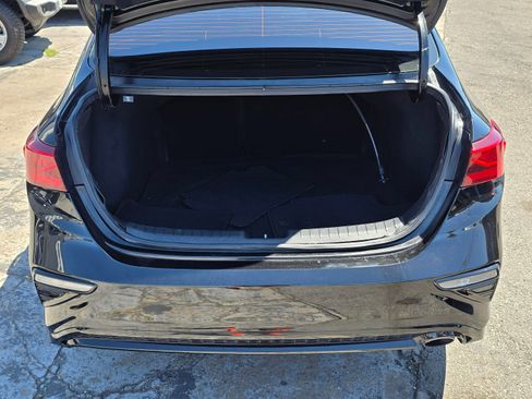 Used 2021 Kia Forte GT-Line image 39