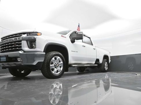 Used 2022 Chevrolet Silverado 3500 LTZ image 34