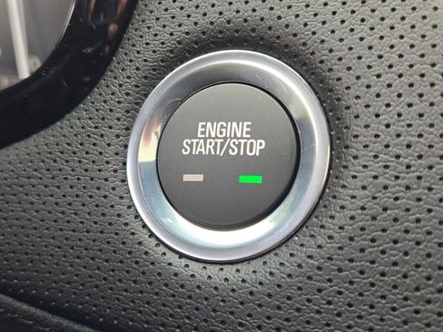 New 2025 Cadillac XT5 Premium Luxury image 33