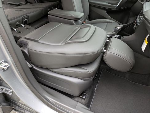 New 2026 Buick Encore GX Preferred AWD/4WD image 37
