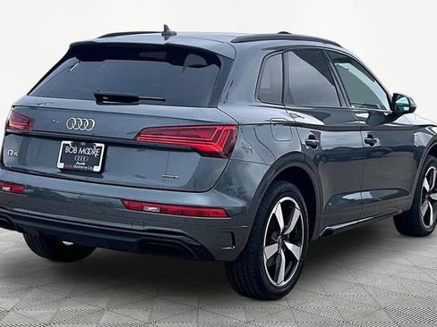 Used 2023 Audi Q5 2.0T Premium Plus w/ Premium Plus Package AWD/4WD image 2