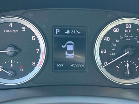 Used 2019 Hyundai Sonata SE image 26