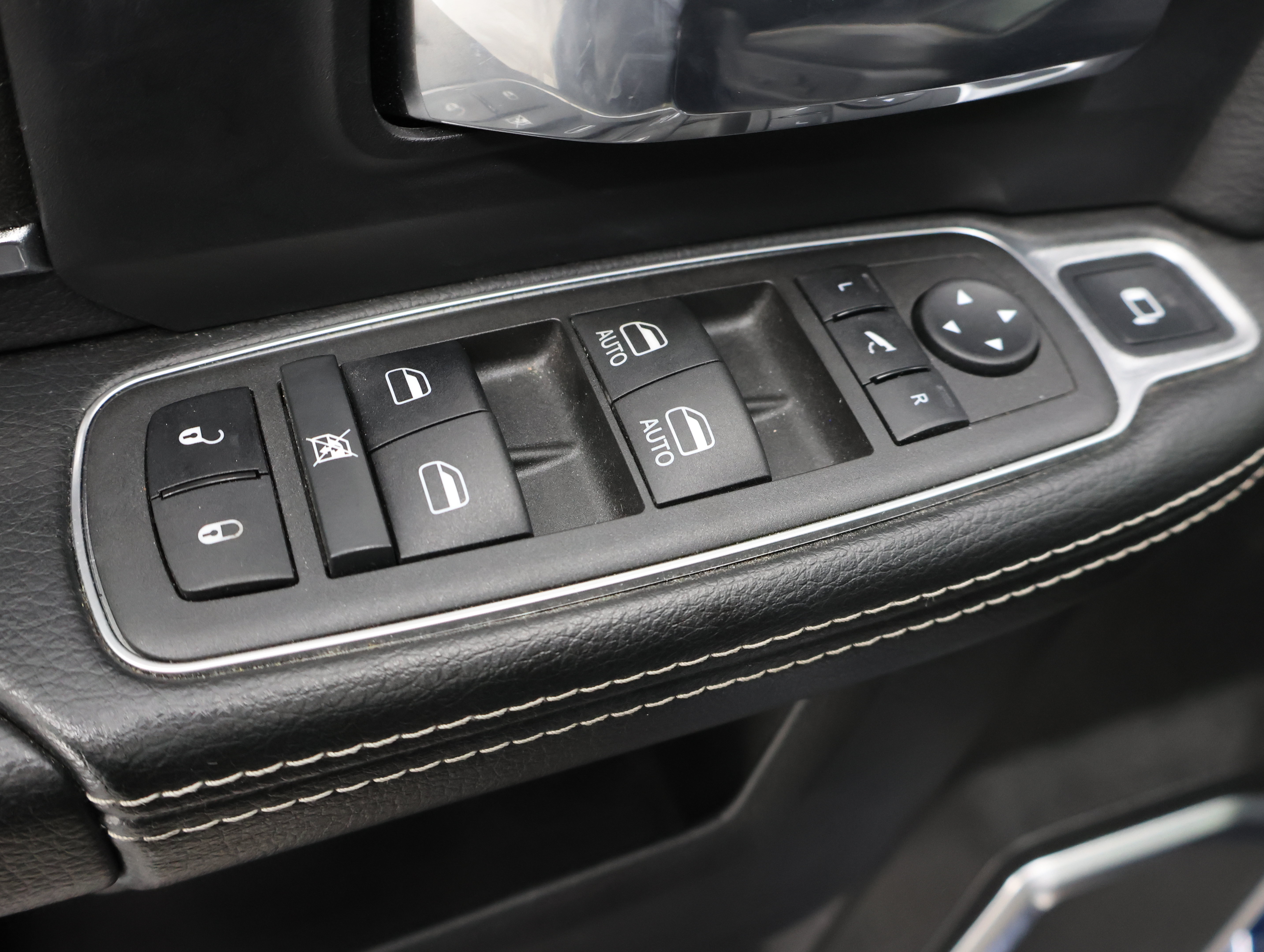 Used 2022 RAM 2500 Laramie AWD/4WD image 43