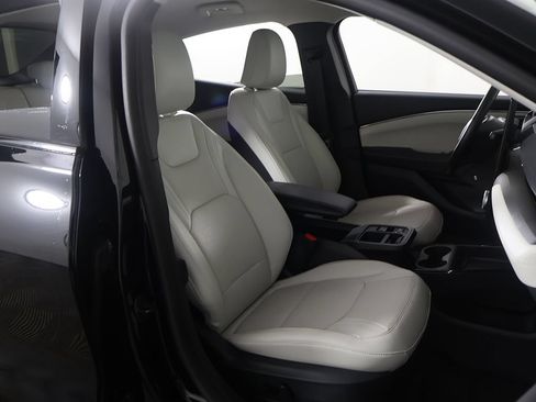 Used 2025 Ford Mustang Mach-E Premium RWD image 33