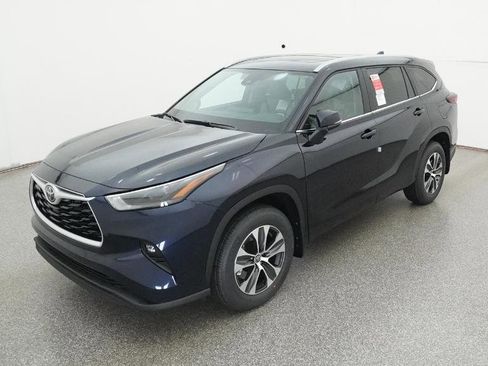 New 2026 Toyota Highlander XLE image 23