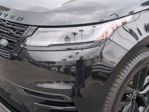 Used 2024 Land Rover Range Rover Velar Dynamic SE image 10