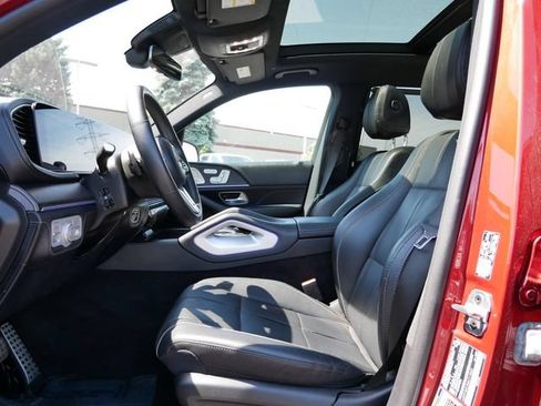Used 2022 Mercedes-Benz GLS 450 4MATIC image 10