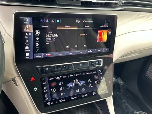 Used 2023 Maserati Grecale Modena AWD/4WD image 3