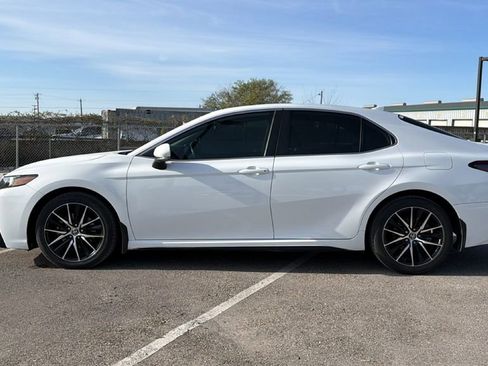 Certified 2023 Toyota Camry SE image 10