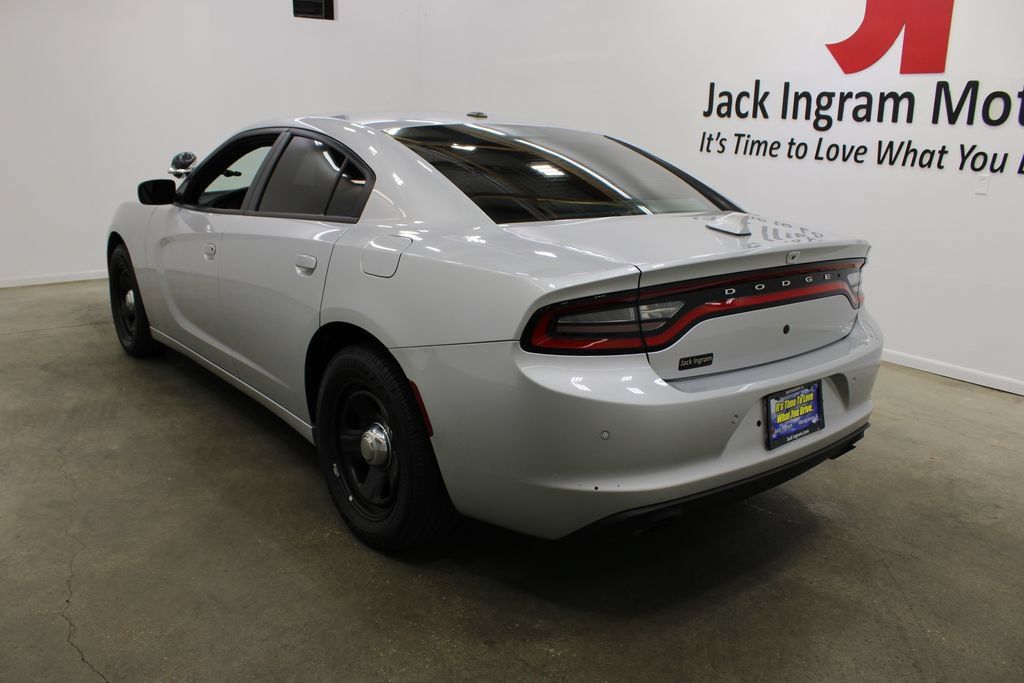 Used 2023 Dodge Charger Police RWD image 3