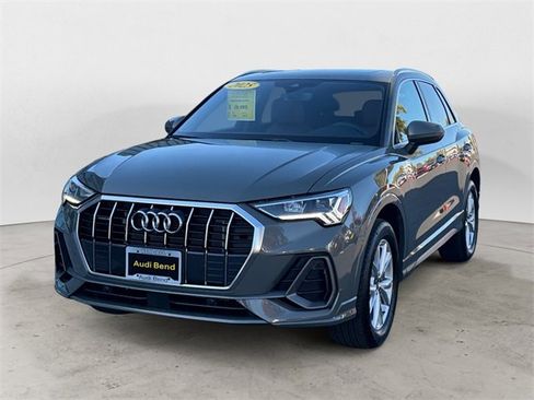 Used 2025 Audi Q3 2.0T Premium Plus w/ Premium Plus Package image 3