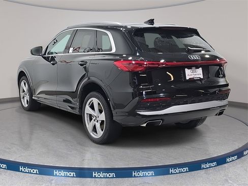 Used 2025 Audi Q5 Premium Plus w/ Premium Plus image 8