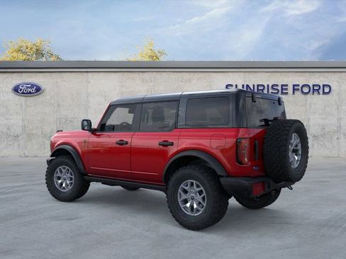 New 2025 Ford Bronco Badlands image 4