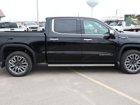 Certified 2024 GMC Sierra 1500 Denali Ultimate AWD/4WD image 8