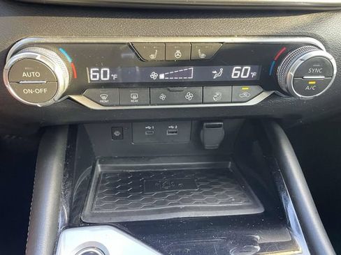 Used 2023 Nissan Altima 2.5 SL AWD/4WD image 29