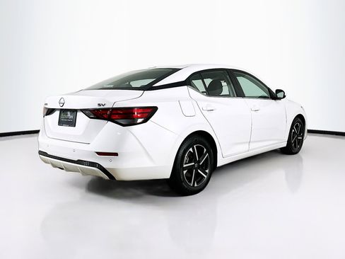 Used 2024 Nissan Sentra SV image 9
