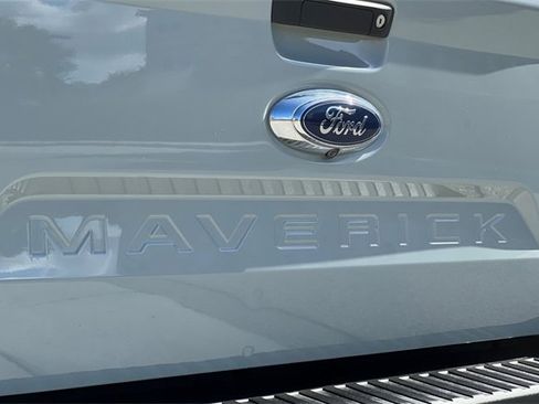 Used 2022 Ford Maverick Lariat image 32