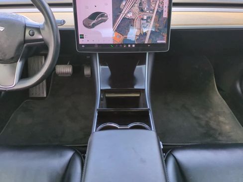 Used 2018 Tesla Model 3 RWD image 18